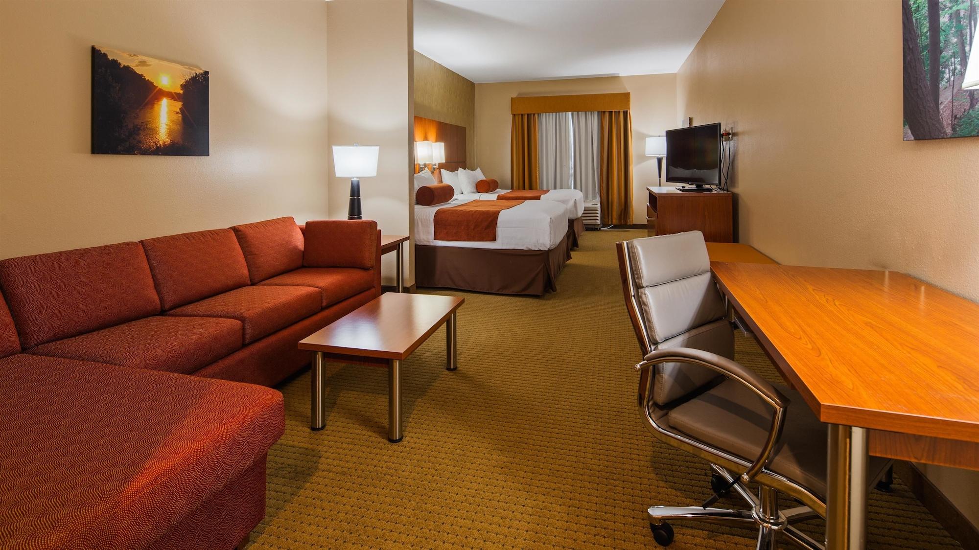 Best Western Plus Finger Lakes Inn&Suites Cortland Exterior foto