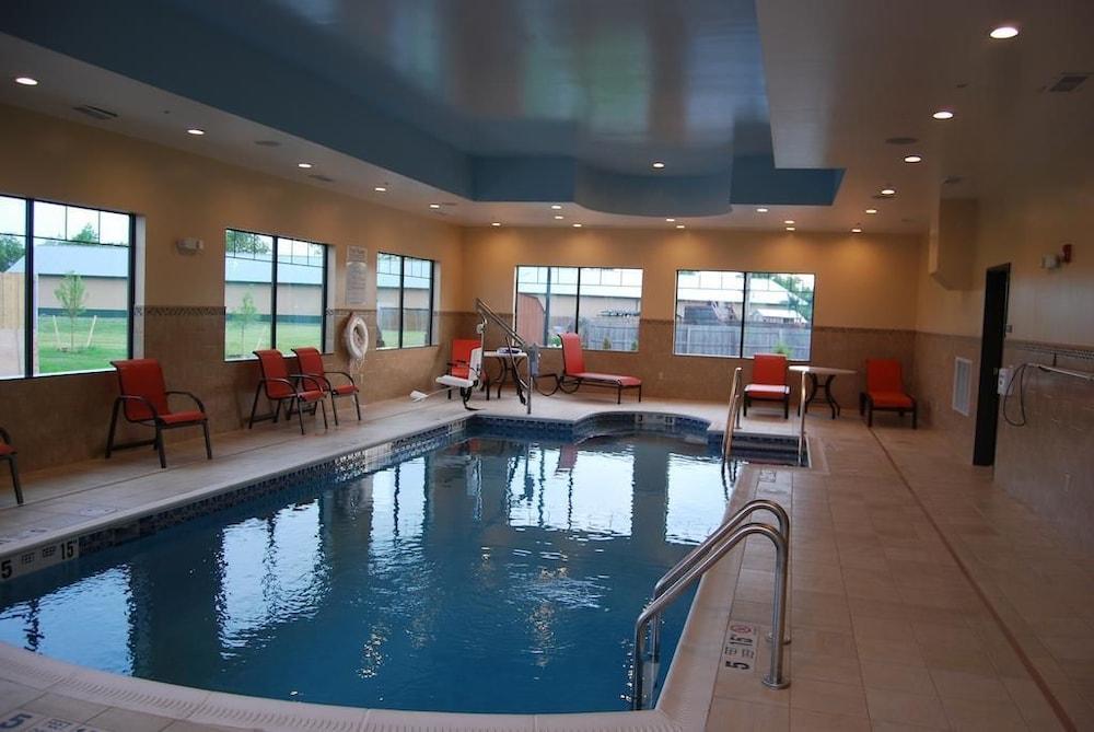 Best Western Plus Finger Lakes Inn&Suites Cortland Exterior foto