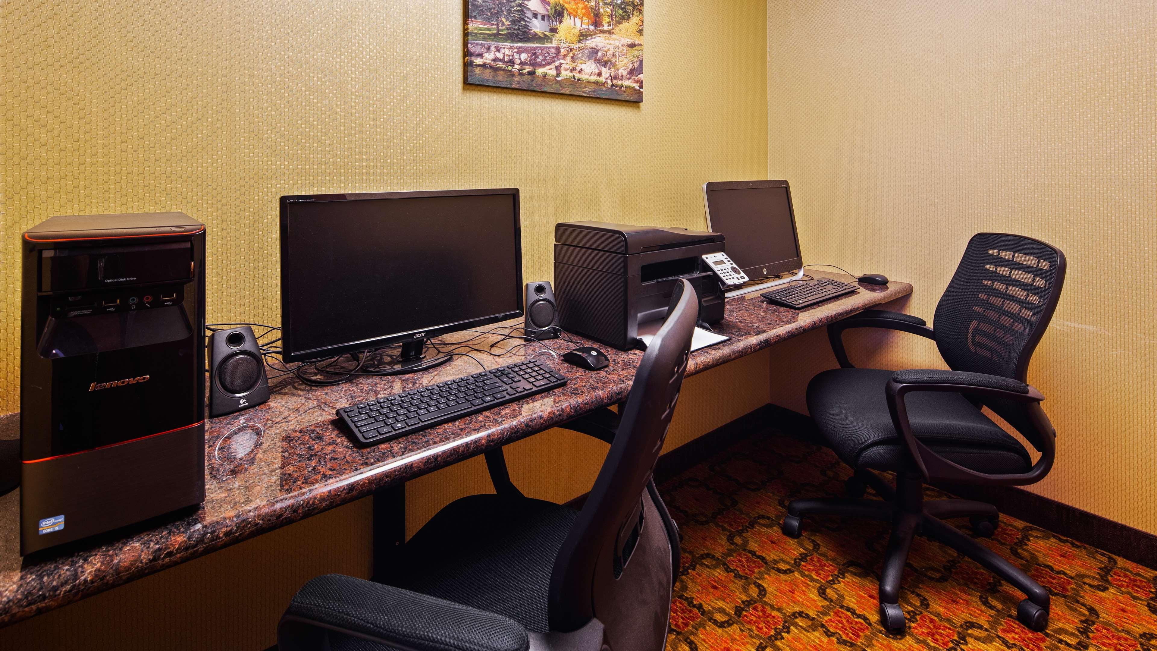 Best Western Plus Finger Lakes Inn&Suites Cortland Exterior foto