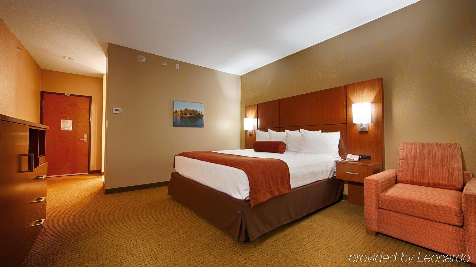 Best Western Plus Finger Lakes Inn&Suites Cortland Exterior foto
