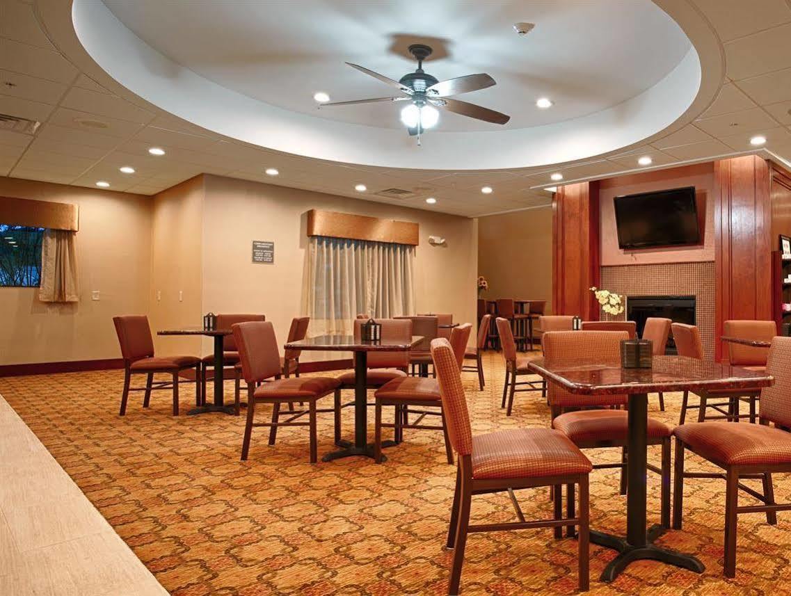 Best Western Plus Finger Lakes Inn&Suites Cortland Exterior foto